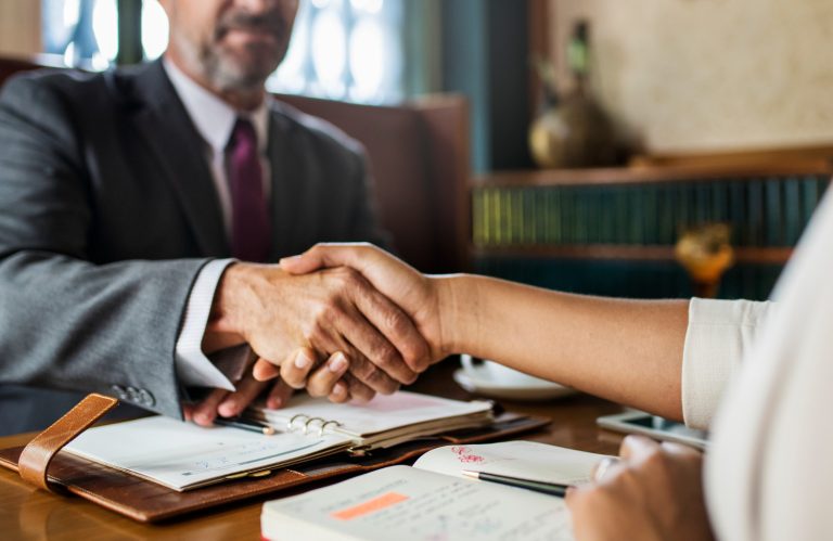 Como los servicios que nos ofrece una notaría pueden impulsar nuestra economía